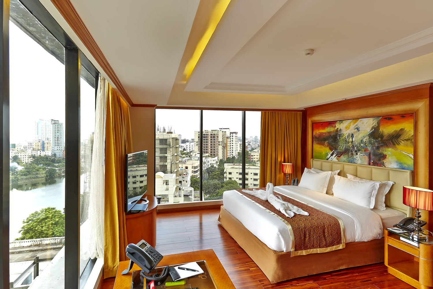 TWIN DELUXE ROOMDiscover the 30 m² Twin Deluxe rooms, which combine breathtaking views with modern design and functionality.BOOK NOW